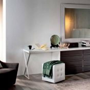 Комод с консолью