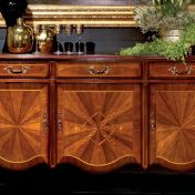 Комод с тремя дверцами от Medea.