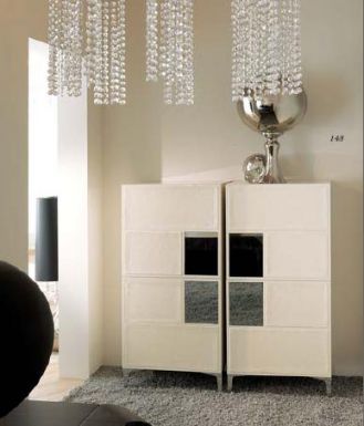 Комоды пастельных оттенков от Poles Salotti.