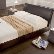 Комплект для спальни от Bimax с кроватью Scarlet в дубе