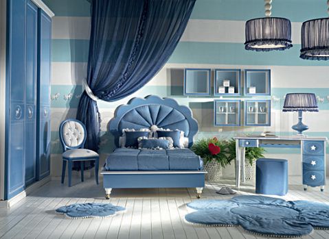 Композиция для детской комнаты из коллекции FANTASY в сине-белых тонах