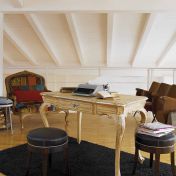 Композиция для кабинета с мягким креслом и письменным столом