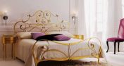 Кованая двухспальная кровать KRIZIA