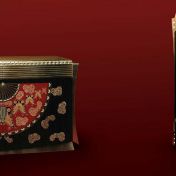 Красивая тумба и шкафчик для гостиной комнаты.