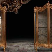 Красивые витрины для обстановки в гостиной.