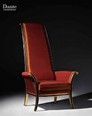 Кресло с высокой спинкой кораллового оттенка.