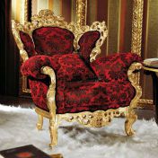 Кресло с подлокотниками закругленной формы