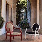 Кресло в классическом стиле от итальянской фабрики Tonin Casa