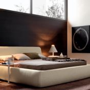 Кровать из коллекции DINGHI
