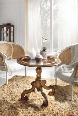 Круглый стол для гостиной комнаты