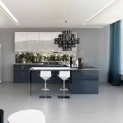 Кухня из коллекции Сontempora с глянцевым фасадом из закаленного стекла