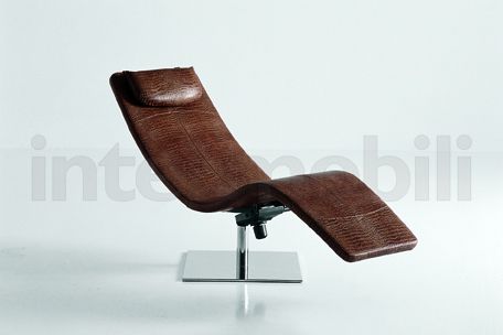 Кушетка для гостиной комнаты.