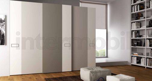 Лакированный платяной шкаф из коллекции SESTANTE