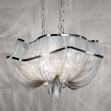 Люстра Atlantis.