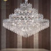 Люстра из прозрачных подвесок