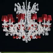Люстра с красными абажурами