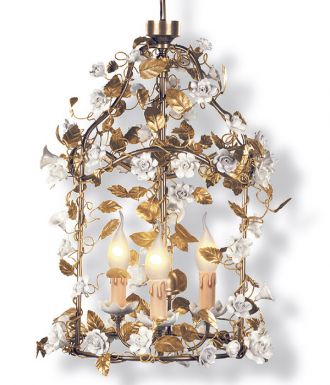 Люстра с позолоченными розами