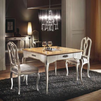 Мебель для столовой в светлых оттенках