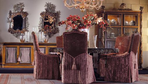 Мебель для столовой в нежных оттенках.