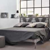 Мебель для спальной комнаты.