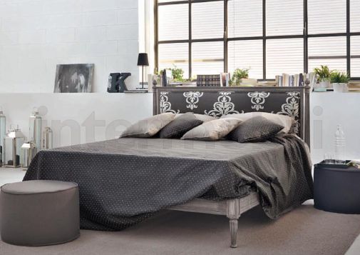 Мебель для спальной комнаты.