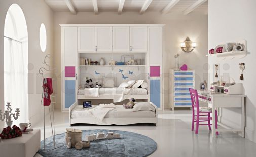 Мебельная композиция от итальянской фабрики Pentamobili