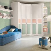 Мебельный набор от итальянской фабрики Pentamobili