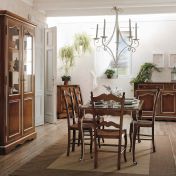 Мебельный набор для столовой от фабрики Vaccari International