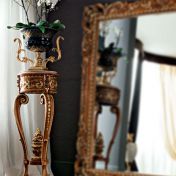 Подставка под вазу мраморная