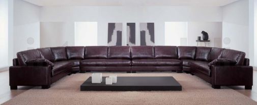 Модульный диван от итальянской компании.