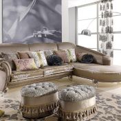 Модульный диван для просторной гостиной.