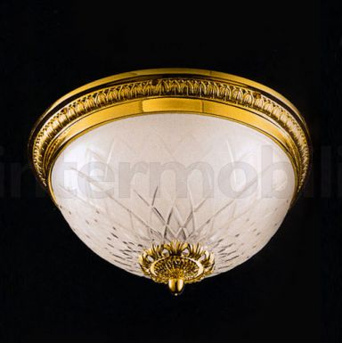 Потолочный светильник с белым плафоном