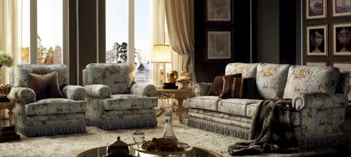 Мягкая мебель и столик со стеклянной столешницей Milano