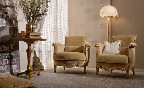 Мягкие кресла и кофейный столик из каталога Liberty.