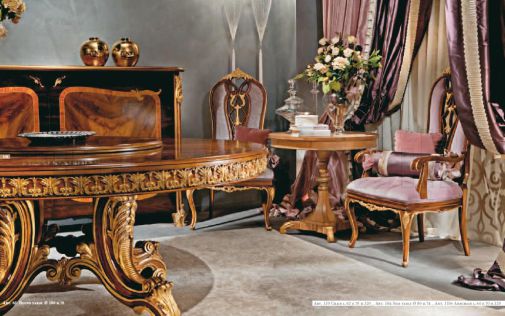 Мягкие стулья и боковой столик из коллекции Prestige.