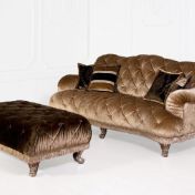 Мягкий гарнитур для гостиной комнаты.