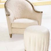 Мягкое кресло и пуф от Mantellassi.