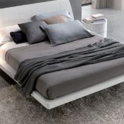 Набор для спальни с кроватью LIFE из ясеня с белом лаке