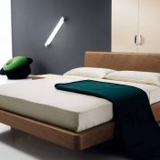 Набор для спальни с кроватью SIROS на ножках