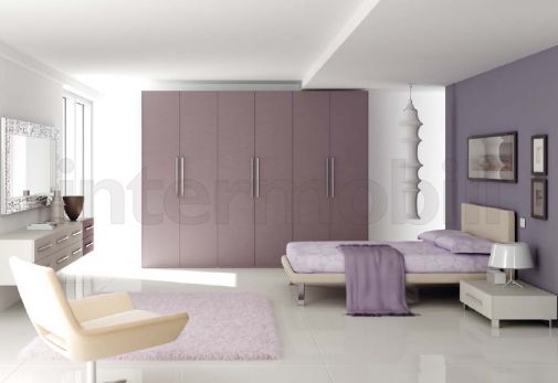 Набор для спальни с двуспальной кроватью и вместительным шкафом