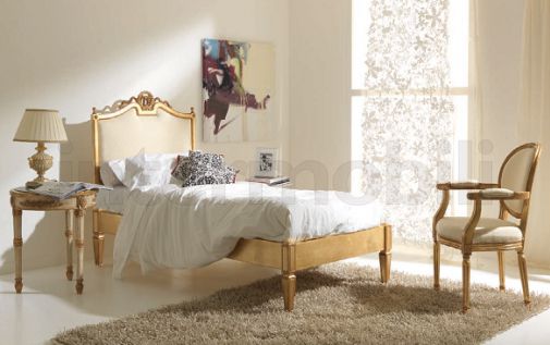 Набор для спальни в классическом стиле с односпальной кроватью