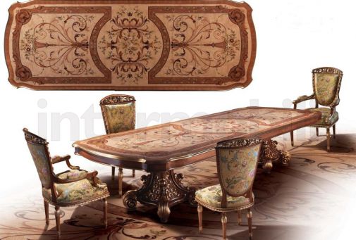 Набор для столовй естественных оттенков.