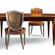 Набор столовой мебели.