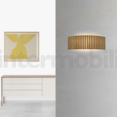 Настенный светильник прямоугольной формы