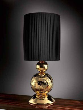 Настольная лампа