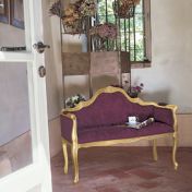 Небольшой диван для гостиной