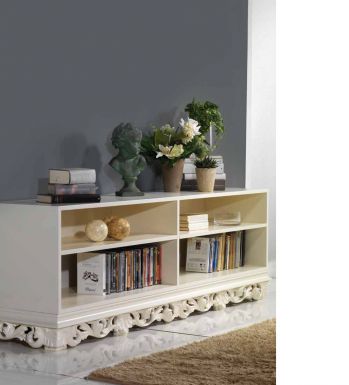 Низкая полка для гостиной