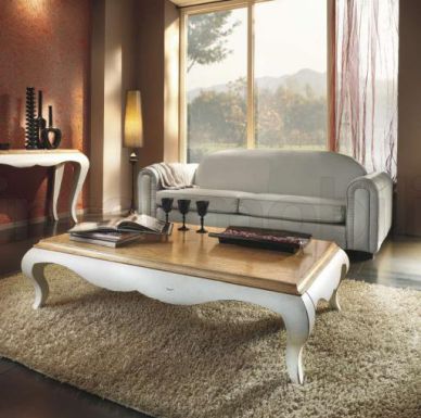 Низкий кофейный столик