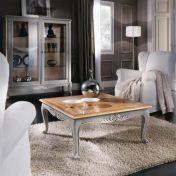 Низкий столик