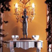 Ночной столик с настенным бра коллекции Jumbo.